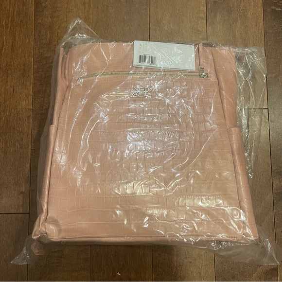 NWT Freshly Picked Rose Minimal Water Resistant Faux Leather Diaper Backpack - Picture 9 of 11